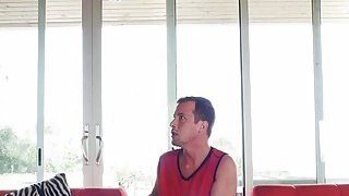 MKMP-495-C 地方に出張中に突然の記録的大雨 急遽飛び込んだ旅館で、美人上司からの突然の誘惑 子宮の奥に